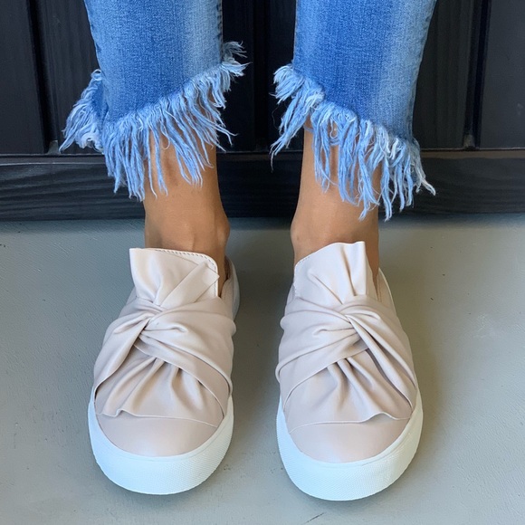 Urban Outfitters Shoes - Knotted Bow Slip On Espadrille Mule
